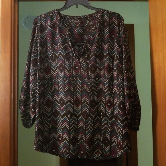 Top - Picture 2 of 4